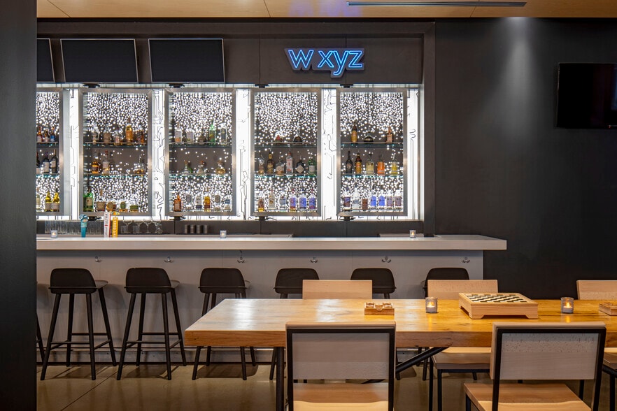 More Photos Of 225 Baronne St, New Orleans Hotel For Sale