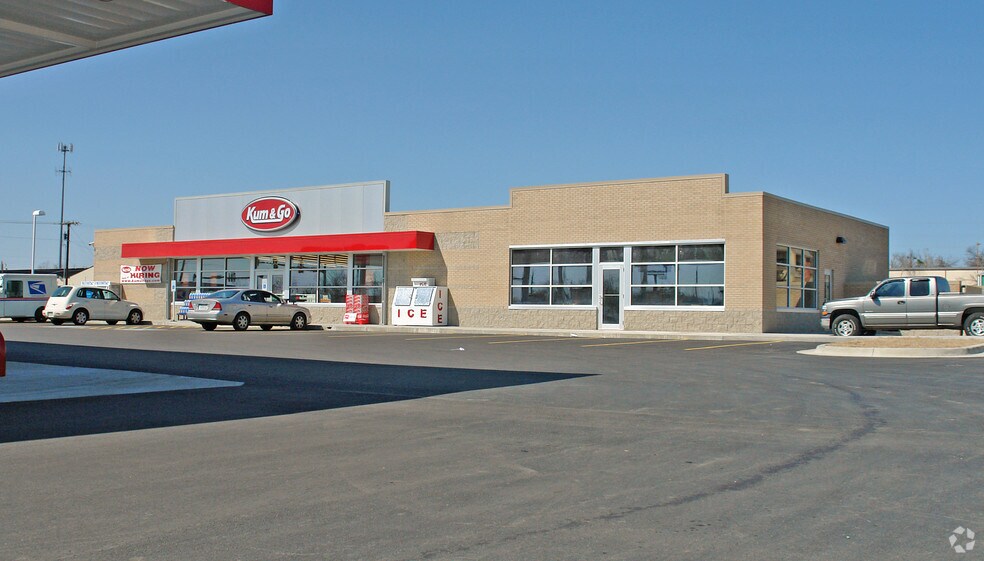 More Photos Of 10603 E 86th St, Owasso Convenience Store For Sale