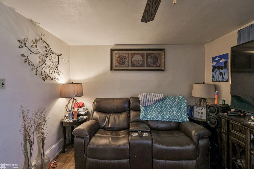 More Photos Of 304 E Kline Ave, Lansford Multifamily For Sale