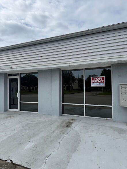 Primary Photo Of 1657 20th St, Vero Beach Office For Lease