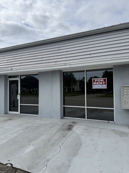 More Photos Of 1657 20th St, Vero Beach Office For Lease