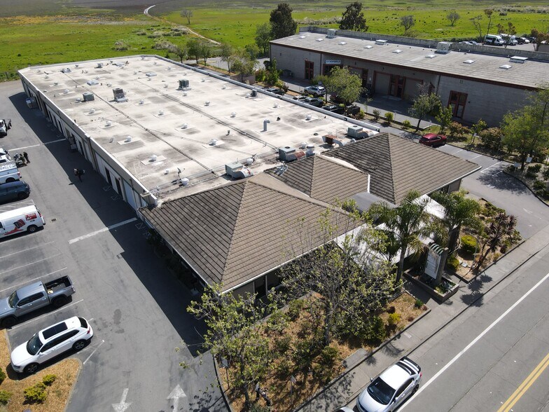 More Photos Of 3060 Kerner Blvd, San Rafael Warehouse For Lease