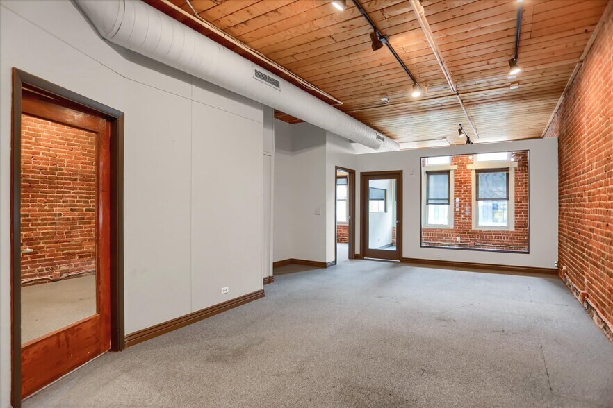 More Photos Of 1620 Market St, Denver Office For Lease