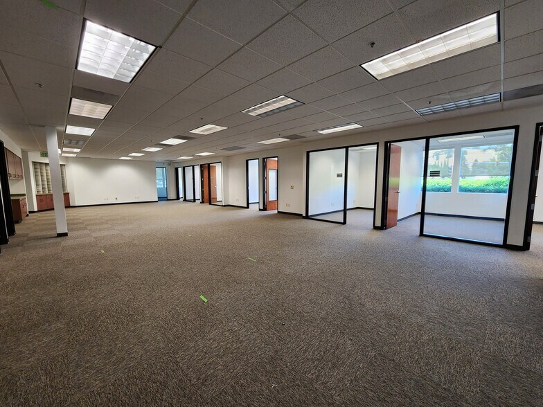 More Photos Of 3700 Hilborn Rd, Fairfield Medical For Sale