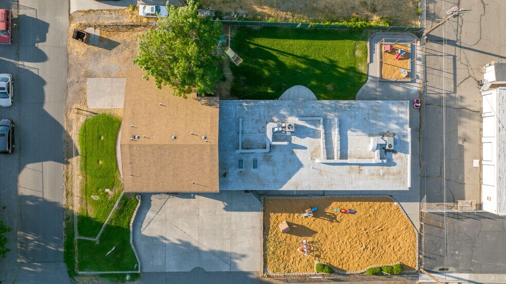 More Photos Of 814 Comstock St, Richland Daycare Center For Sale