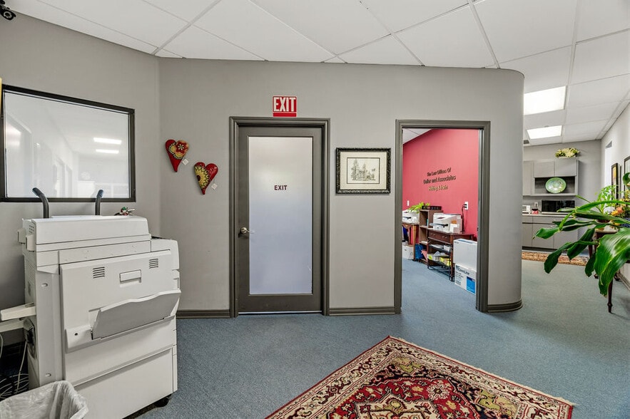 More Photos Of 6346 Brockton Ave, Riverside Office Residential For Sale
