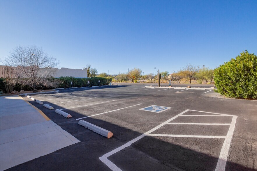 More Photos Of 261 W Duval Rd, Green Valley Medical For Sale