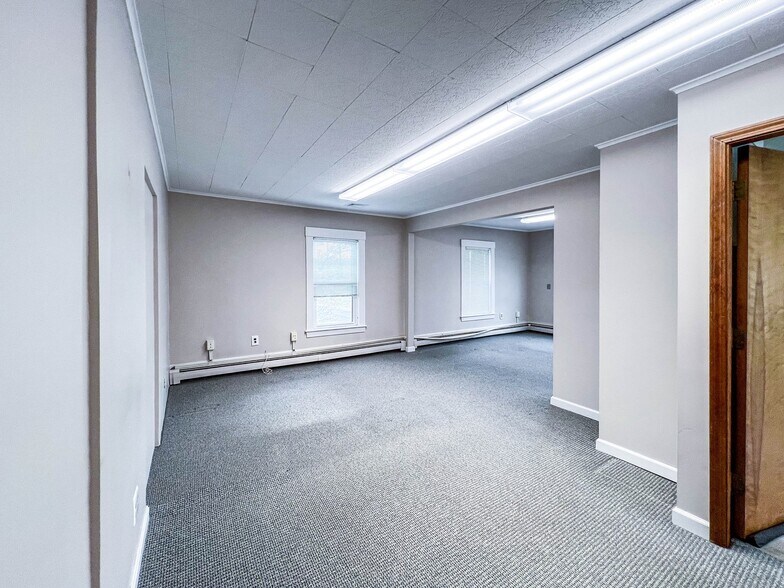 More Photos Of 300 Worcester Rd, Framingham Office For Sale
