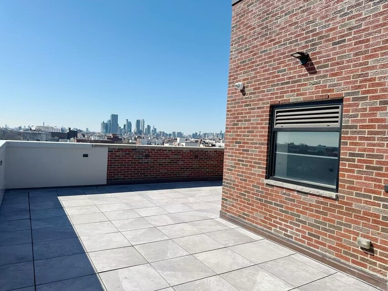 More Photos Of 2534 Steinway St, Long Island City Multifamily For Sale