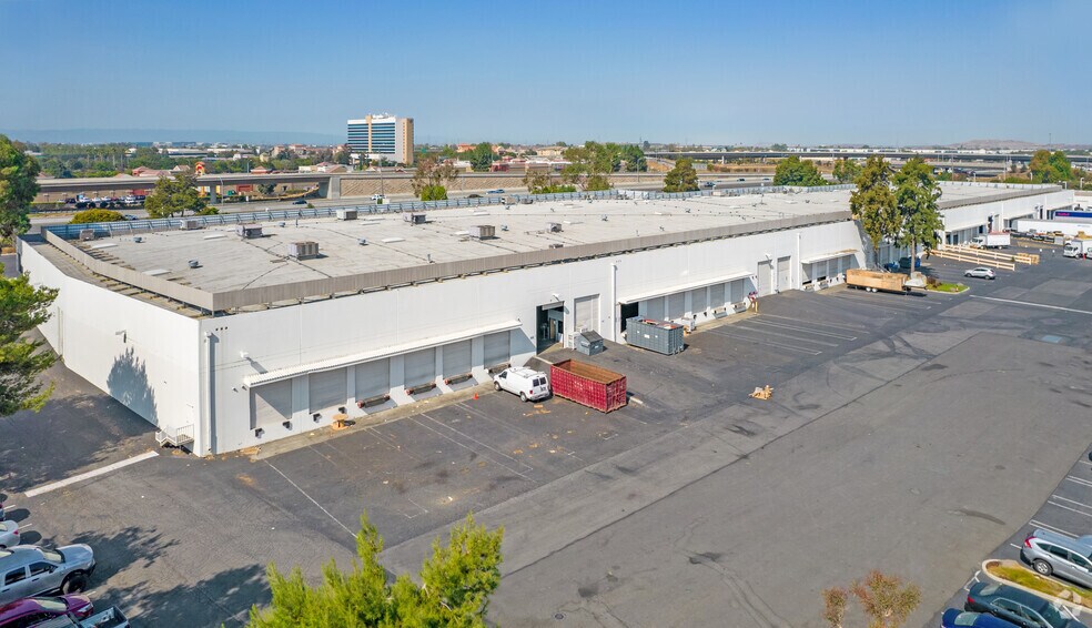 More Photos Of 304-344 S Abbott Ave, Milpitas Unknown For Lease