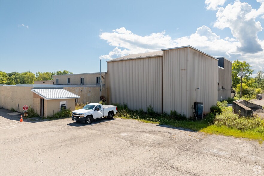More Photos Of 735 Wangum Rd, Victor Unknown For Lease