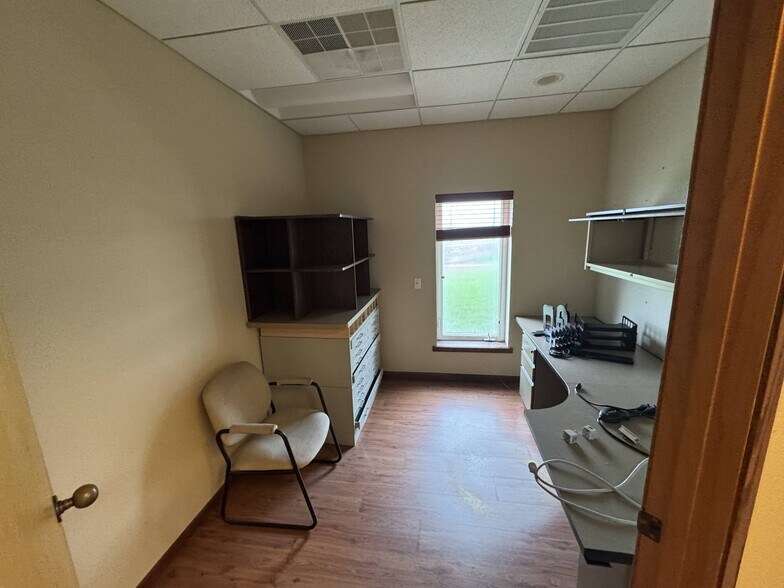 More Photos Of 4070 E Brigham Rd, Blue Mounds Office For Sale