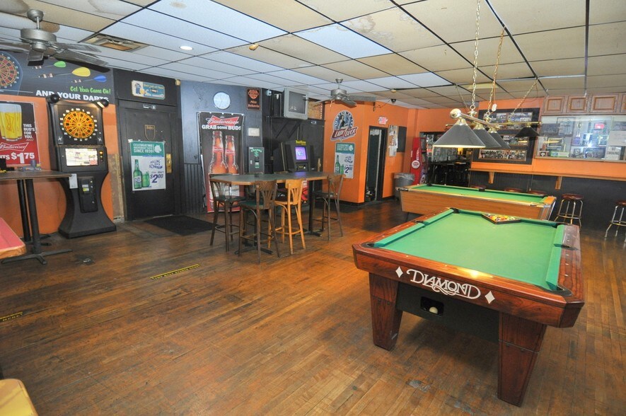 More Photos Of 2651 Blanchard Ave, Dayton Restaurant For Lease