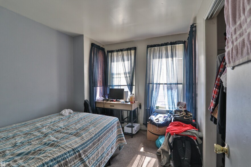 More Photos Of 1550 Warren St, Allentown Apartments For Sale