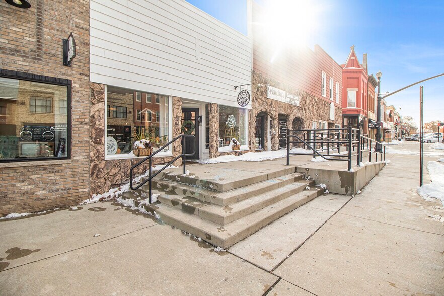 More Photos Of 102 N Main St, Crown Point Storefront Retail Residential For Sale