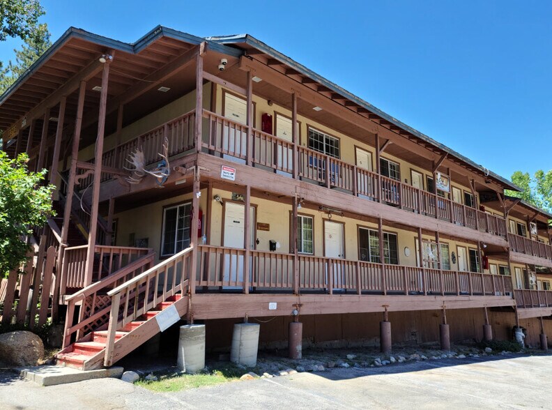 Primary Photo Of 2312 Blue Jay Ln, Arrowbear Lake Hotel For Sale