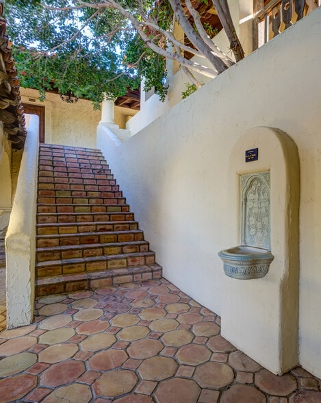 More Photos Of 8711 E Pinnacle Peak Rd, Scottsdale Unknown For Sale