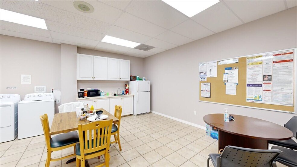 More Photos Of 113 Bo Bo Dr, Crystal Springs Freestanding For Lease