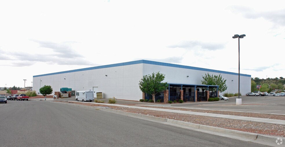 More Photos Of 500 S Mesa Hills Dr, El Paso Office For Lease