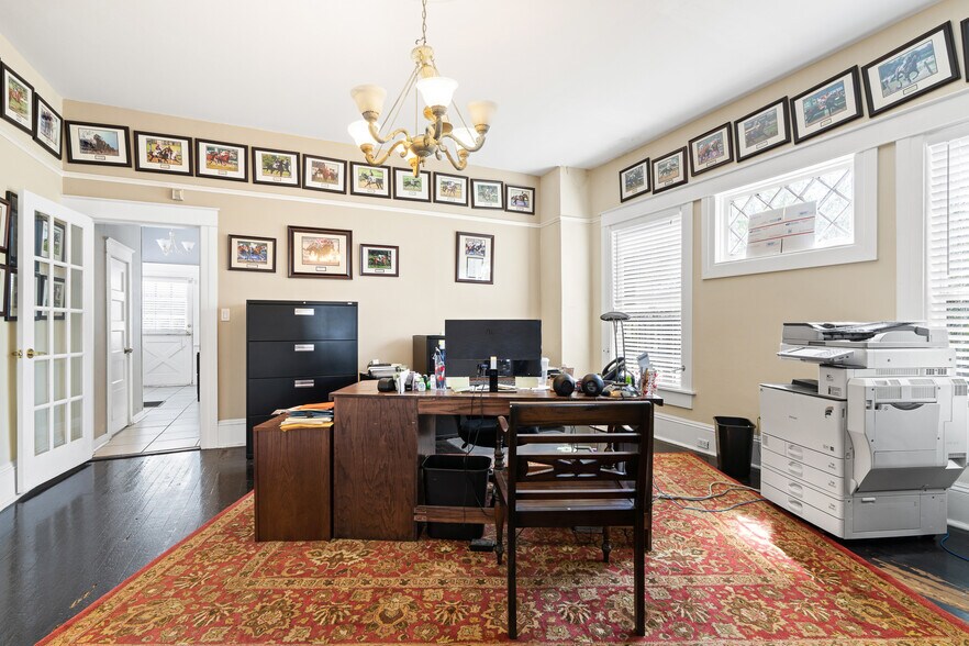 More Photos Of 1902 W Cass St, Tampa Office For Lease