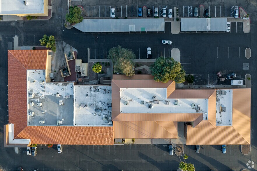 More Photos Of 6121-6133 E Broadway Blvd, Tucson Restaurant For Lease