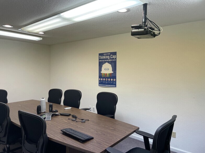 More Photos Of 903 S 8th St, La Porte Light Distribution For Lease