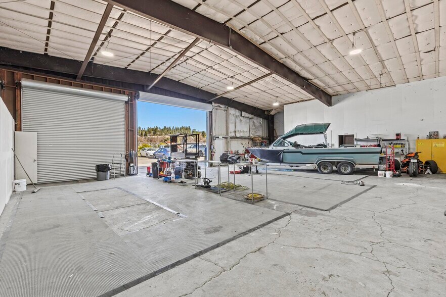 More Photos Of 7070 Old Highway 53, Clearlake Warehouse For Sale