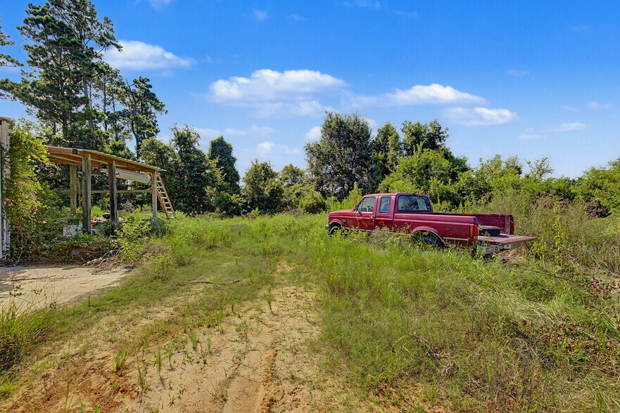 More Photos Of 776 Yaupon Cove Dr, Onalaska Specialty For Sale
