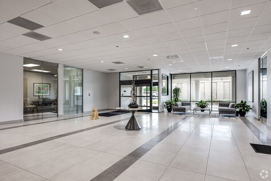 More Photos Of 1255 W 15th St, Plano Unknown For Lease