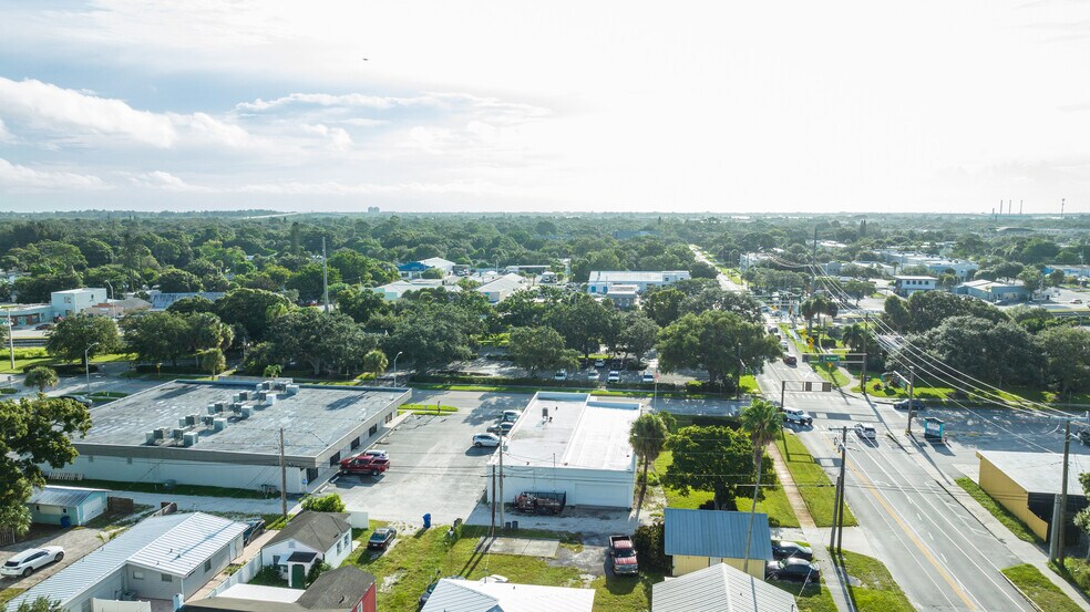 More Photos Of 2315 14th Ave, Vero Beach Medical For Sale
