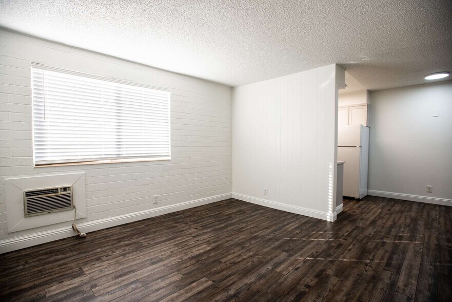 More Photos Of 275 C St, Sparks Apartments For Sale