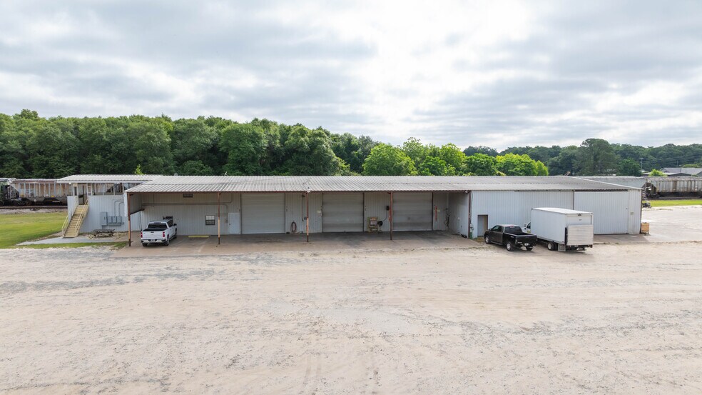 More Photos Of 565 Thomas St, Camilla Industrial For Sale
