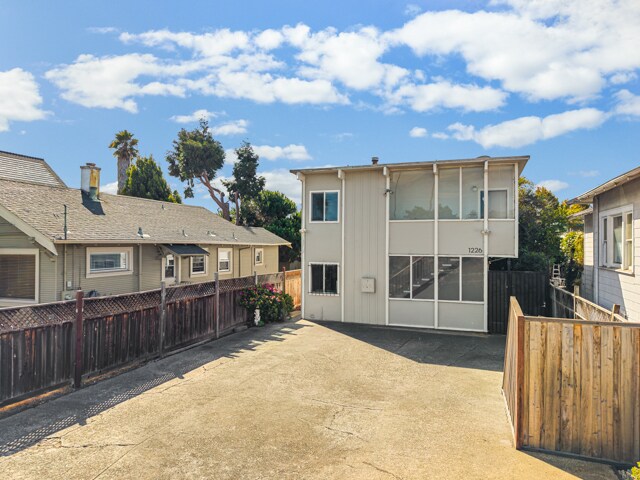More Photos Of 1226 Haskell St, Berkeley Multifamily For Sale