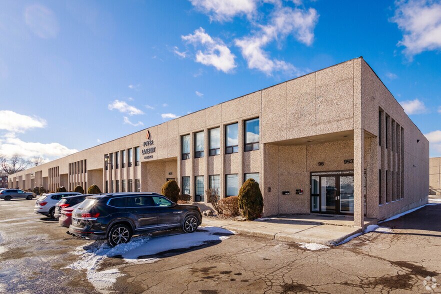 More Photos Of 9601-9635 Rue Clément, Montréal Warehouse For Sale