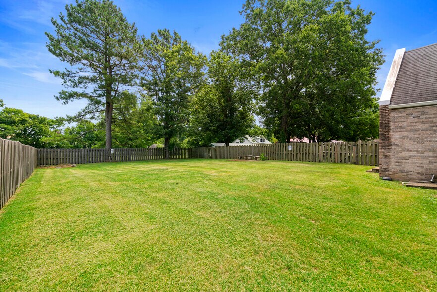 More Photos Of 228 S Military Ave, Lawrenceburg Religious Facility For Sale