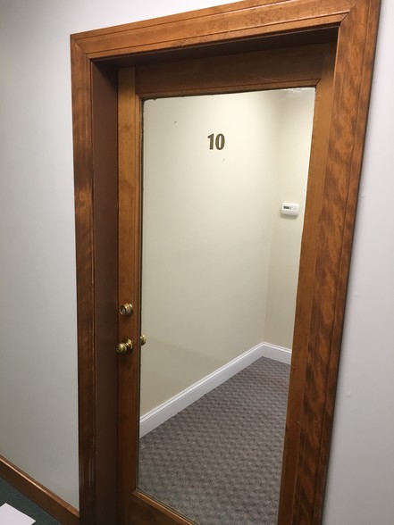 More Photos Of 80 Worcester St, North Grafton Storefront Retail Office For Lease