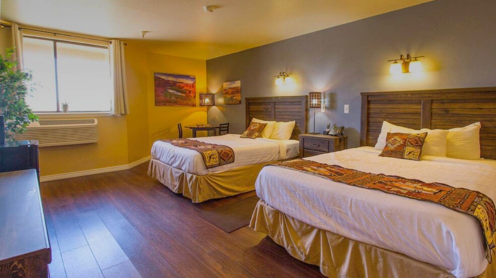 More Photos Of MM 28 Highway 276 Lodge, Lake Powell Hotel For Sale
