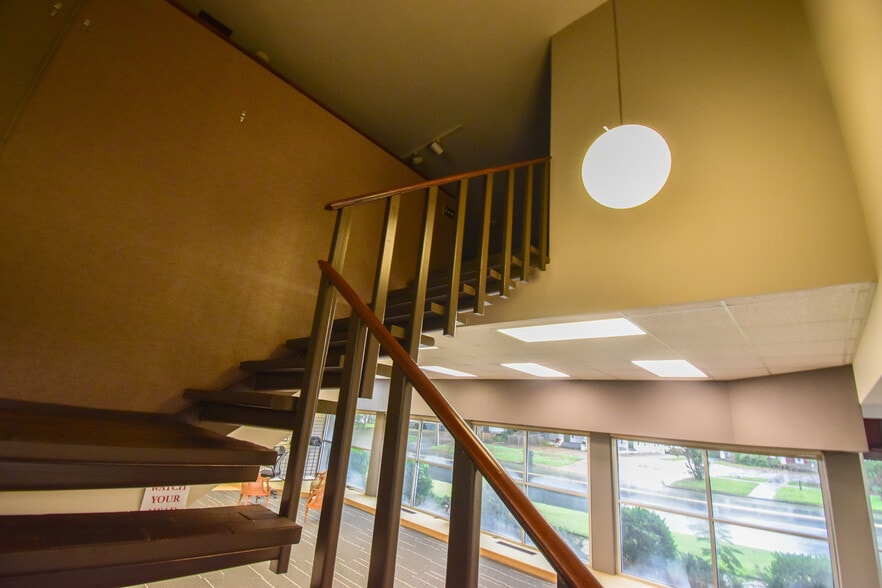 More Photos Of , Tuscaloosa Unknown For Sale