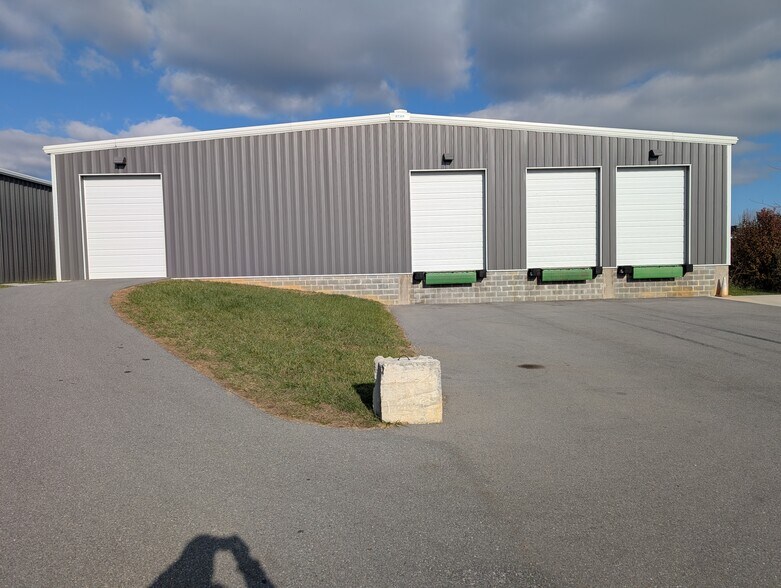 More Photos Of 4089 Pepperell Way, Dublin Manufacturing For Lease