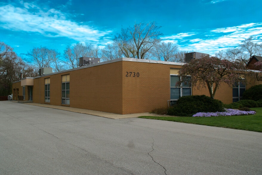 Primary Photo Of 2730 E 62nd St, Indianapolis Office For Sale