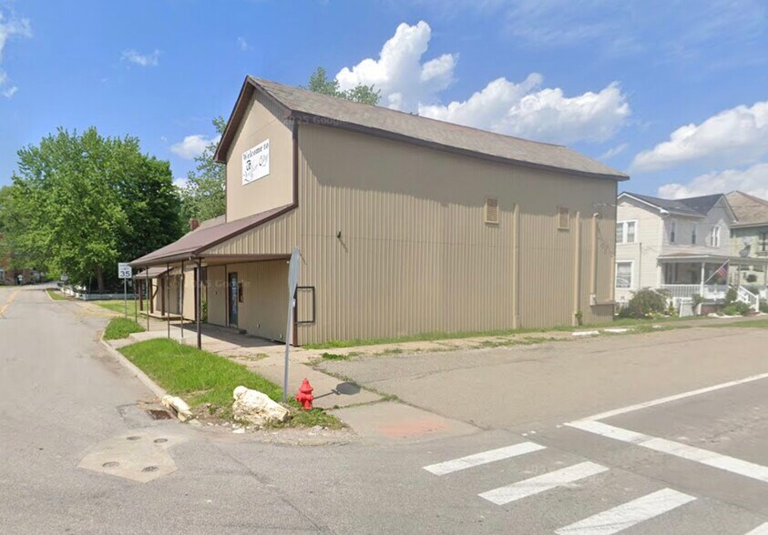 More Photos Of 145 Pike St, Quaker City Storefront For Sale