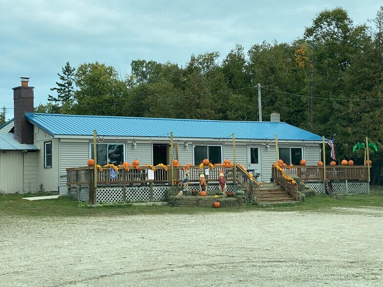 Primary Photo Of 365 E Huron Dr, Bois Blanc Island Bar For Sale