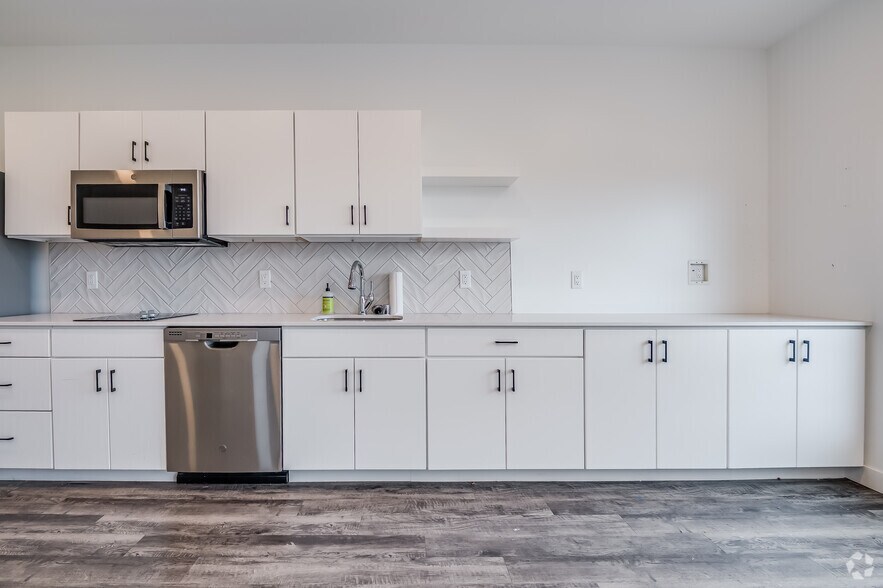 More Photos Of 155 Jackson St, Oshkosh Apartments For Lease