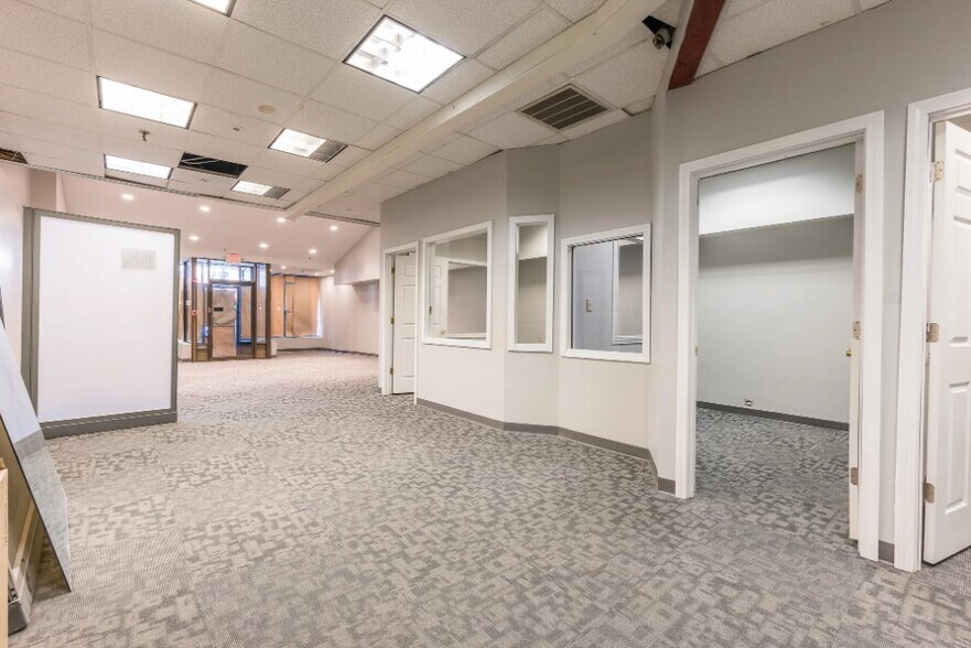 More Photos Of 531-545 Main St, Worcester Office For Sale