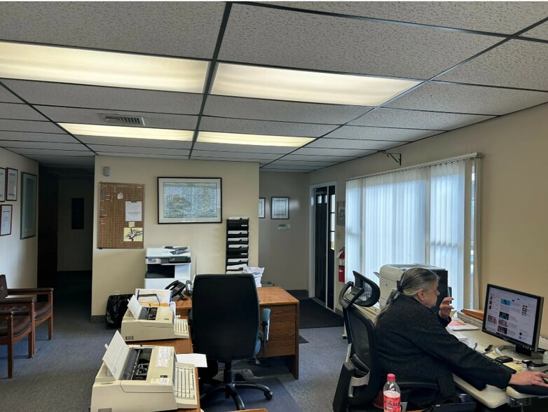 More Photos Of 76 Millbury St, Worcester Freestanding For Sale