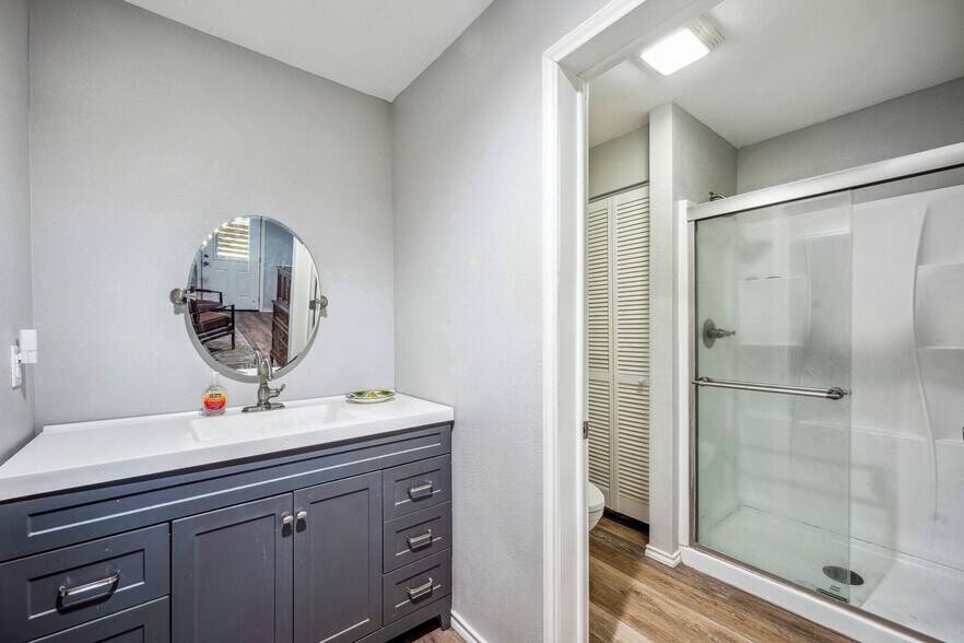 More Photos Of 825 Monarch Trail, Stephenville Specialty For Sale