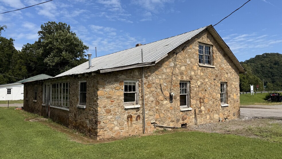 More Photos Of 41 Upper Shut In Rd, Hot Spgs, Hot Springs Freestanding For Sale