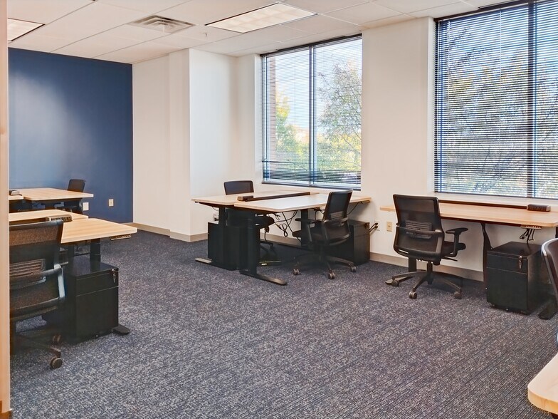 More Photos Of 901 W Rosedale St, Fort Worth Coworking Space