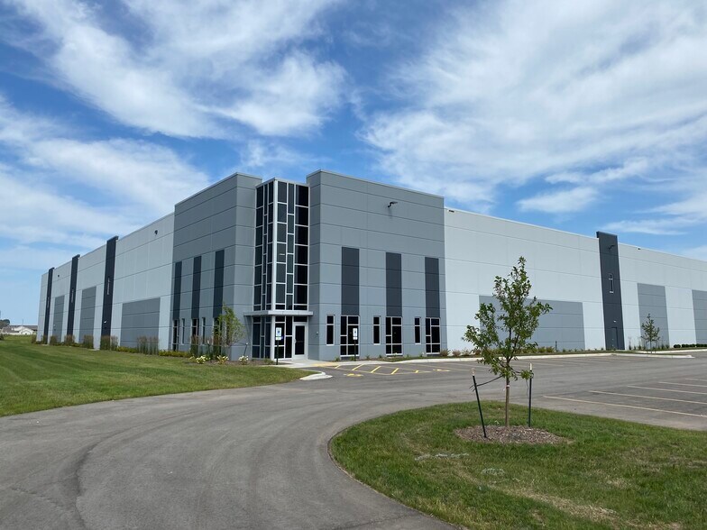 More Photos Of 3653 E. Milis Drive, Appleton Industrial For Lease