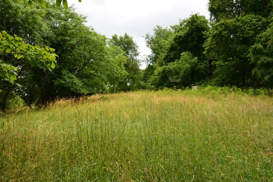 More Photos Of 8 Scobie Dr, Newburgh Land For Sale
